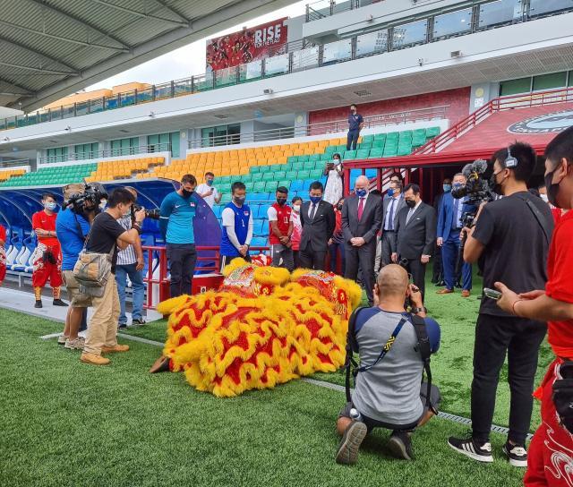 1638790796375080374.jpg 99.jpg