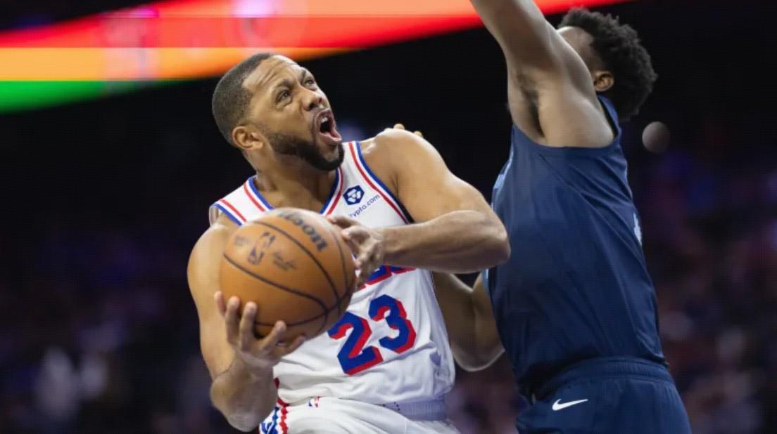 pg游戏-Shams：76人将埃里克-戈登交易至灰熊